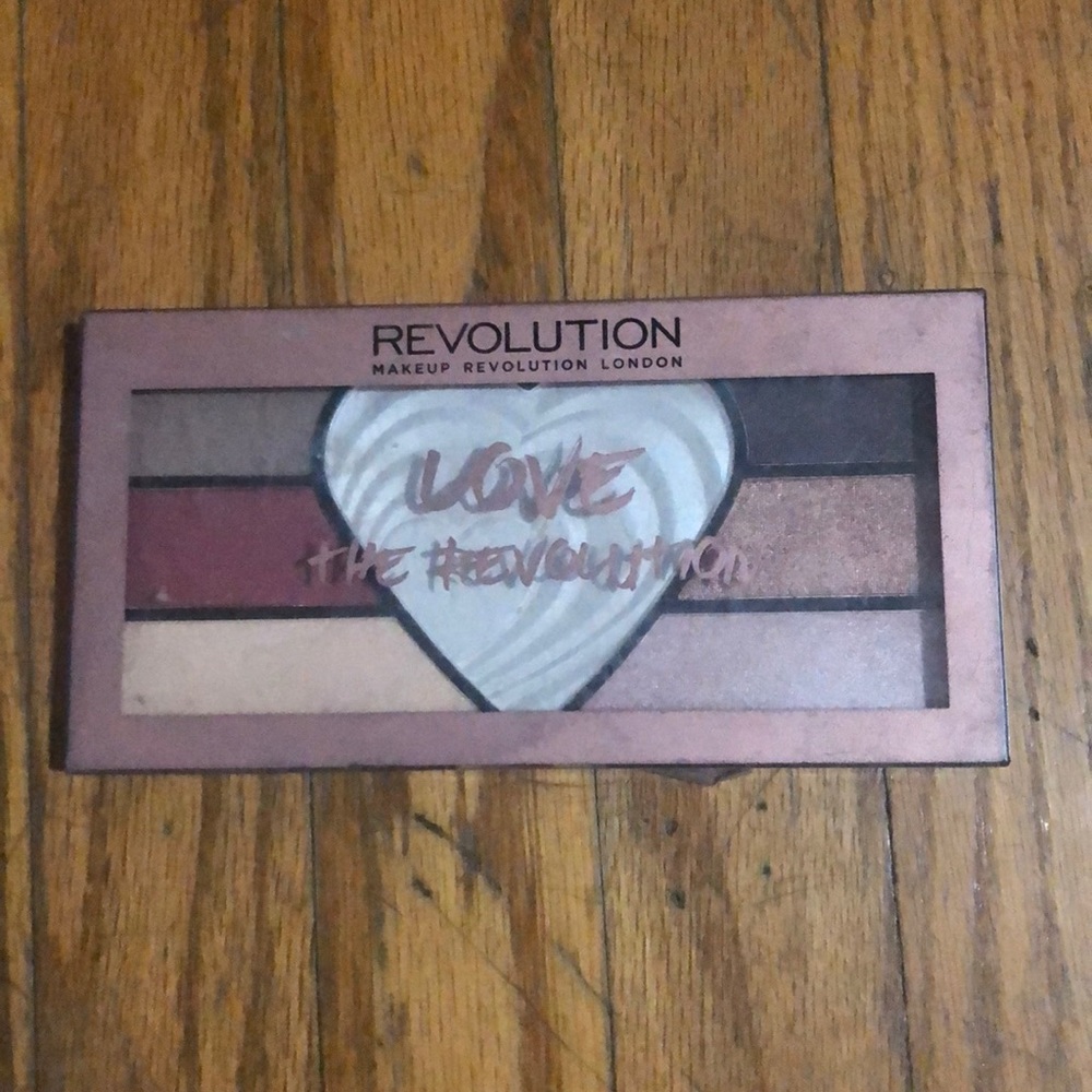 Eyeshadow and Highlighter Palette